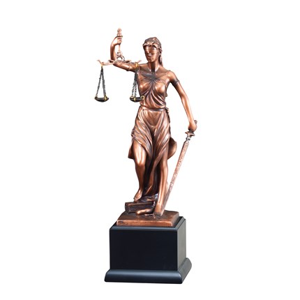 VICTORY RESIN SERIES - LADY JUSTICE